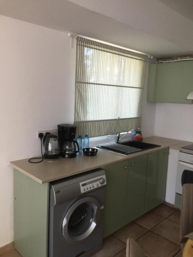 Vangelios Apartments Paphos 外观 照片